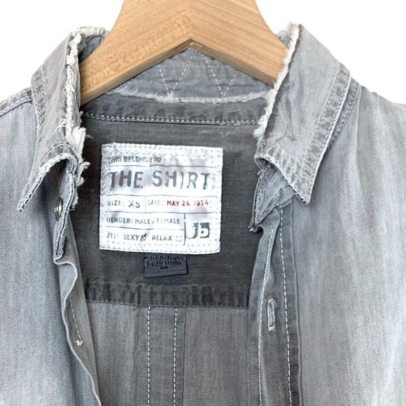 Joe’s Jeans The Shirt Sexy Single Pocket Distressed Gray Button Down Shirt - Picture 4 of 6